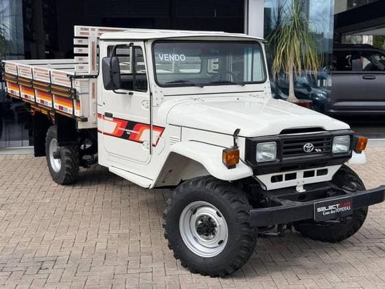 Carro 4.0 OJ50LV-B 4X4 CHASSI LONGO DIESEL 2P MANUAL
