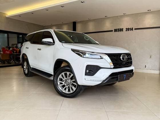 Carro 2.8 D-4D TURBO DIESEL SRX 7L 4X4 AUTOMÁTICO