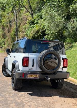 Carro 2.0 HI4-T PHEV 4X4 9HAT