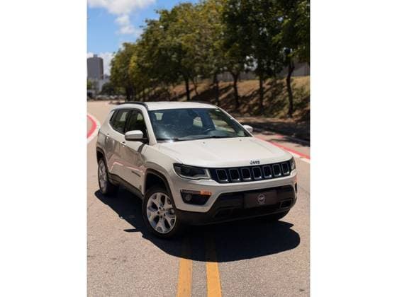 Carro 2.0 16V DIESEL LONGITUDE 4X4 AUTOMÁTICO