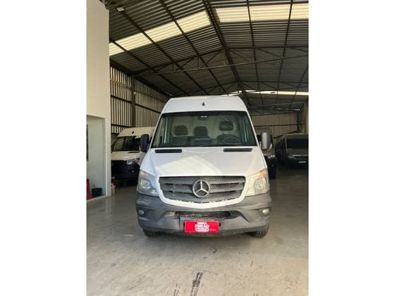 Carro 2.2 CDI DIESEL FURGÃO 415 TA LONGO MANUAL