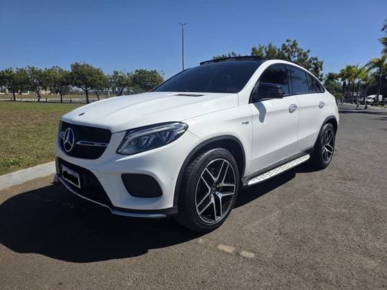 Carro 3.0 V6 GASOLINA COUPÉ 4MATIC 9G-TRONIC