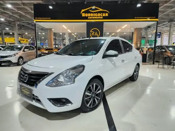 Carro 1.6 16V FLEXSTART V-DRIVE PREMIUM XTRONIC