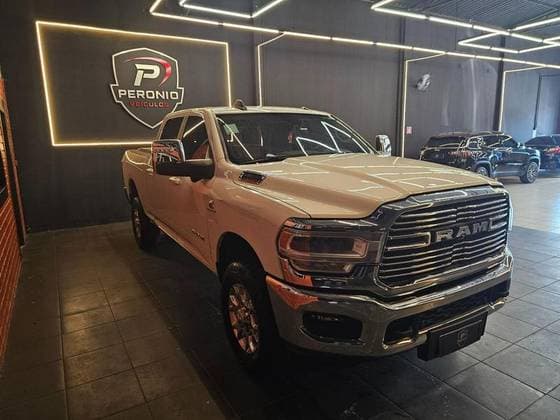 Carro 6.7 I6 TURBO DIESEL LARAMIE CD 4X4 AUTOMÁTICO
