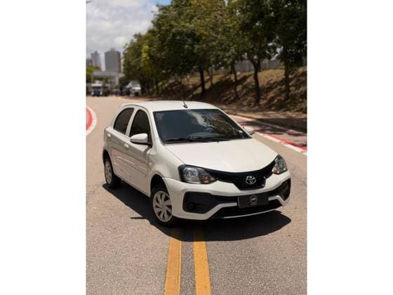 Carro 1.3 X 16V FLEX 4P AUTOMÁTICO
