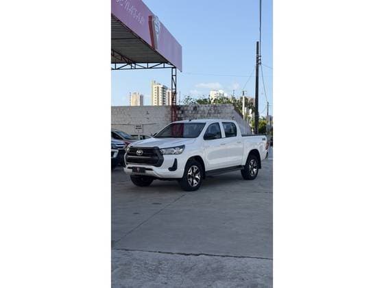 Carro 2.8 D-4D TURBO DIESEL CD POWER PACK 4X4 MANUAL