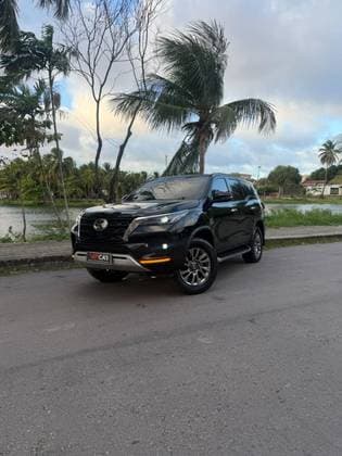 Carro 2.8 D-4D TURBO DIESEL CD SRX 4X4 AUTOMÁTICO