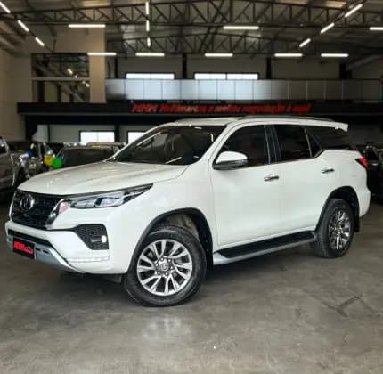 Carro 2.8 D-4D TURBO DIESEL SRX 4X4 AUTOMÁTICO