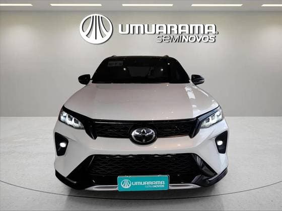 Carro 2.8 D-4D TURBO DIESEL DIAMOND 7L 4X4 AUTOMÁTICO