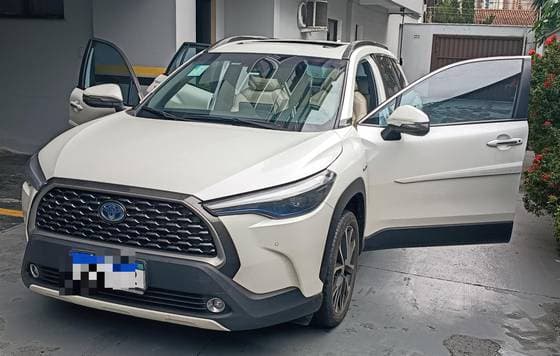 Carro 1.8 VVT-I HYBRID FLEX XRX CVT