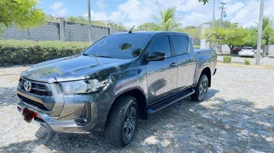 Carro 2.8 D-4D TURBO DIESEL CD SR 4X4 AUTOMÁTICO