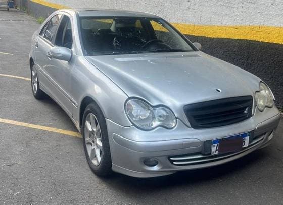Carro 1.8 CLASSIC KOMPRESSOR 16V 143 CV GASOLINA 4P AUTOMÁTICO