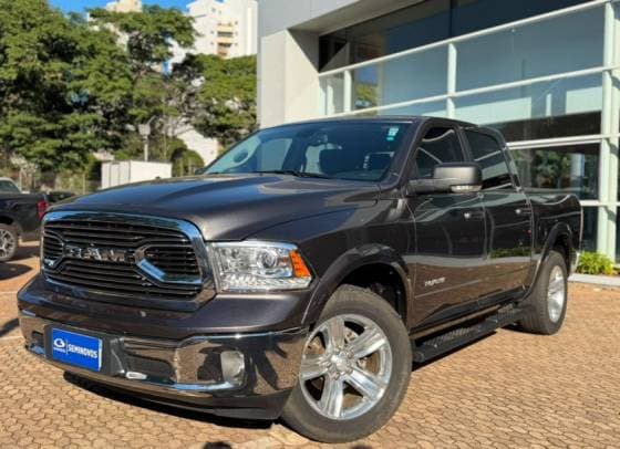 Carro 5.7 V8 GASOLINA LARAMIE CD 4X4 AUTOMÁTICO