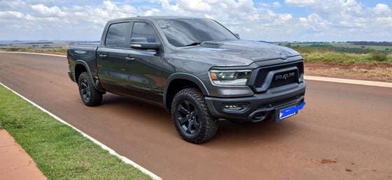 Carro 5.7 V8 GASOLINA REBEL CD 4X4 AUTOMÁTICO