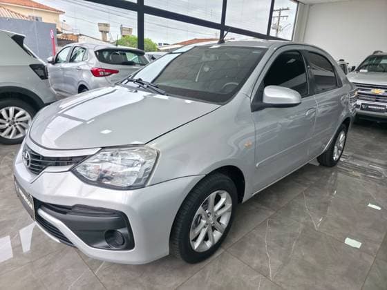 Carro 1.5 XS SEDAN 16V FLEX 4P MANUAL