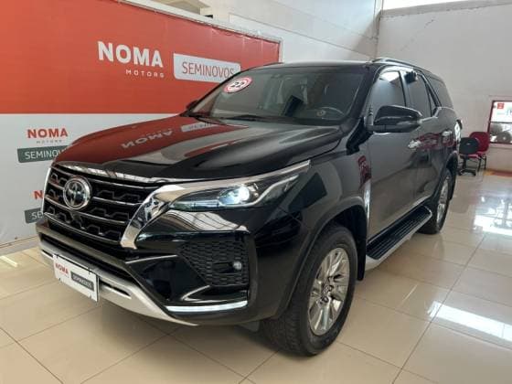 Carro 2.8 D-4D TURBO DIESEL SRX 7L 4X4 AUTOMÁTICO