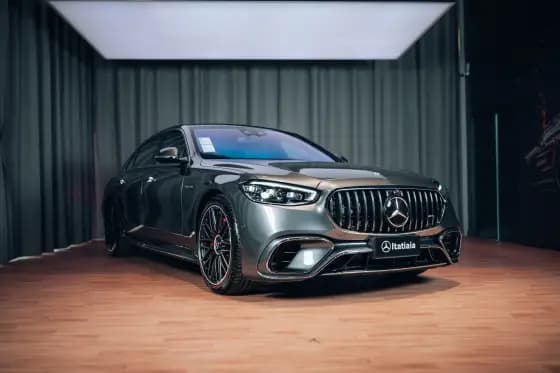 Carro 4.0 V8 TURBO PHEV E PERFORMANCE 4MATIC+ SPEEDSHIFT