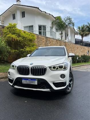 Carro 2.0 16V TURBO ACTIVEFLEX SDRIVE20I X-LINE 4P AUTOMÁTICO