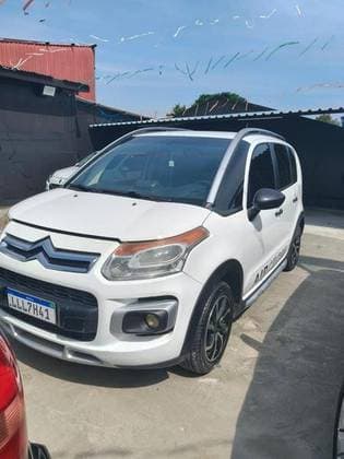 Carro 1.4 I EXCLUSIVE 8V FLEX 4P MANUAL
