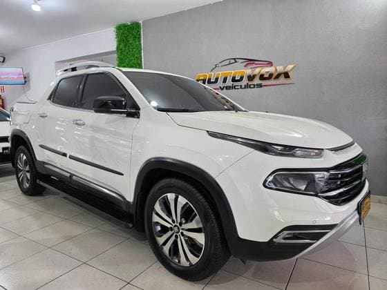 Carro 2.0 16V TURBO DIESEL VOLCANO 4WD AT9