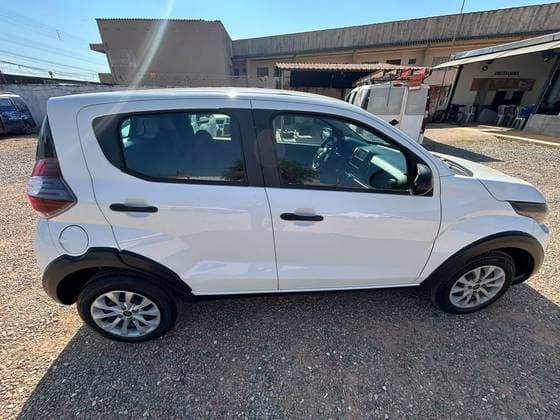 Carro 1.0 EVO FLEX LIKE. MANUAL