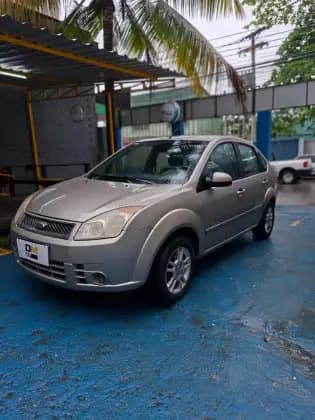Carro 1.6 MPI SEDAN 8V FLEX 4P MANUAL