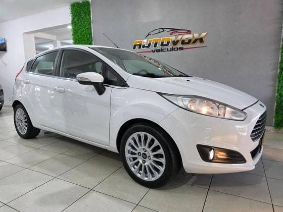 Carro 1.0 ECOBOOST TITANIUM PLUS HATCH 12V GASOLINA 4P POWERSHIFT