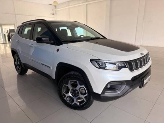 Carro 2.0 TD350 TURBO DIESEL TRAILHAWK AT9