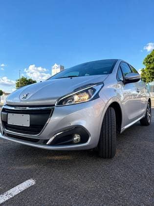 Carro 1.6 GRIFFE 16V FLEX 4P AUTOMÁTICO