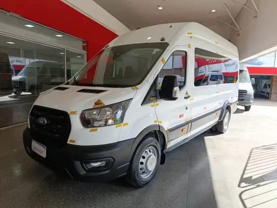 Carro 2.0 ECOBLUE DIESEL MINIBUS 17+1 460E AUTOMÁTICO