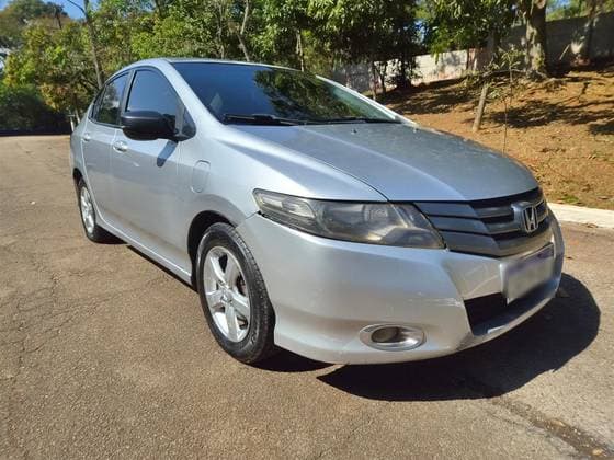 Carro 1.5 DX 16V FLEX 4P AUTOMÁTICO