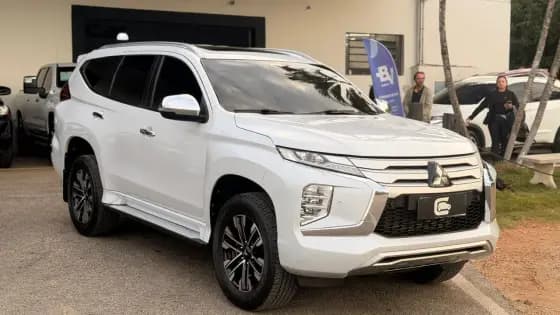 Carro 2.4 16V MIVEC TURBO DIESEL HPE AWD AUTOMÁTICO