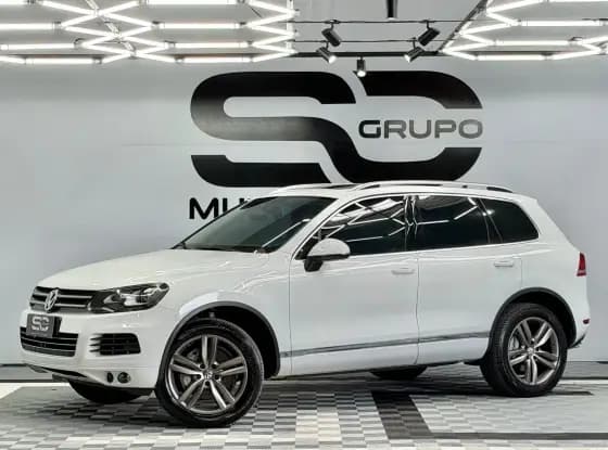 Carro 4.2 R LINE V8 32V GASOLINA 4P TIPTRONIC