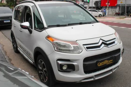 Carro 1.6 EXCLUSIVE 16V FLEX 4P AUTOMÁTICO