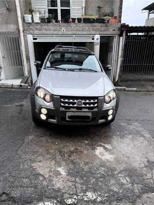 Carro 1.8 MPI ADVENTURE WEEKEND 16V FLEX 4P MANUAL