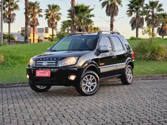 Carro 1.6 XLT FREESTYLE 8V FLEX 4P MANUAL