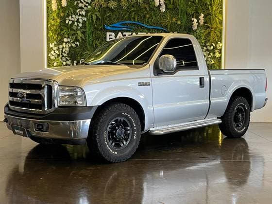 Carro 3.9 XLT MAX POWER 4X2 CS DIESEL 2P MANUAL