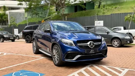 Carro 5.5 V8 TURBO GASOLINA COUPÉ 4MATIC 7G-TRONIC