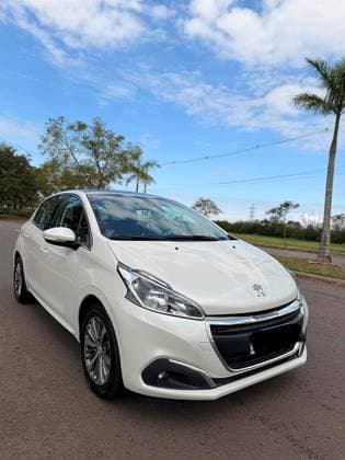 Carro 1.6 GRIFFE 16V FLEX 4P AUTOMÁTICO