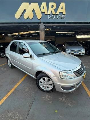Carro 1.6 EXPRESSION 16V FLEX 4P AUTOMÁTICO