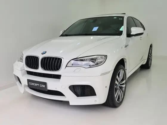 Carro 4.4 M 4X4 COUPÉ V8 32V BI-TURBO GASOLINA 4P AUTOMÁTICO
