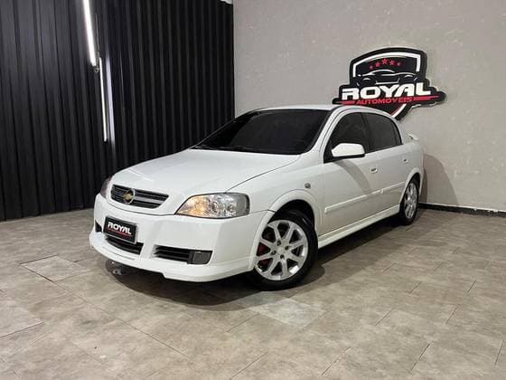 Carro 2.0 MPFI ADVANTAGE 8V FLEX 4P MANUAL