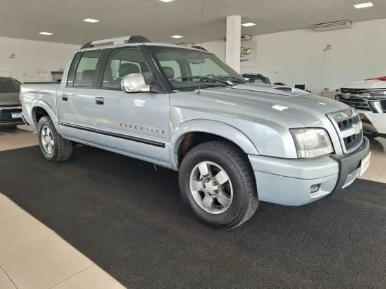 Carro 2.4 MPFI EXECUTIVE 4X2 CD 8V FLEX 4P MANUAL