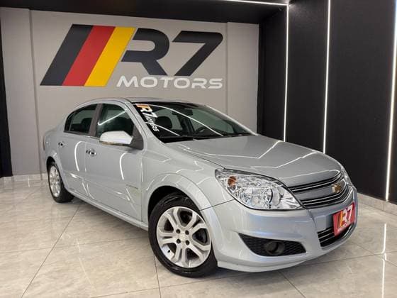 Carro 2.0 MPFI ELEGANCE 8V FLEX 4P AUTOMÁTICO