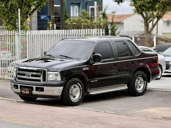 Carro 4.2 TROPICAL CD TURBO DIESEL 4P MANUAL