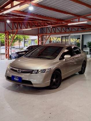 Carro 1.8 LX 16V GASOLINA 4P AUTOMÁTICO