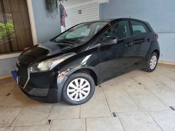 Carro 1.0 UNIQUE 12V FLEX 4P MANUAL