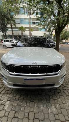 Carro 2.0 TD380 TURBO DIESEL OVERLAND AT9