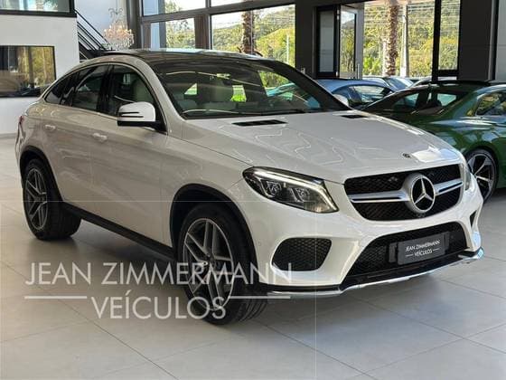 Carro 3.0 V6 GASOLINA HIGHWAY COUPÉ 4MATIC 9G-TRONIC