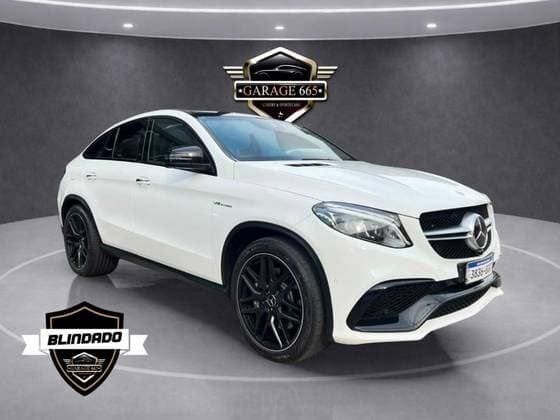 Carro 5.5 V8 TURBO GASOLINA COUPÉ 4MATIC 7G-TRONIC